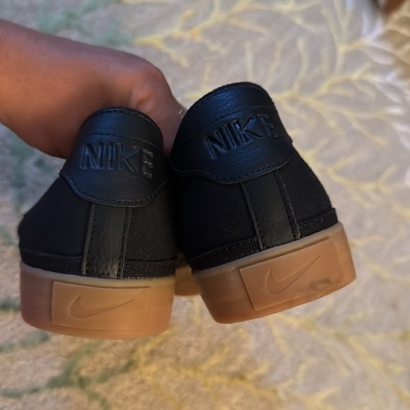 Nike lightweight canvas rubber sole sneakers 13 - Picture 5 of 7
